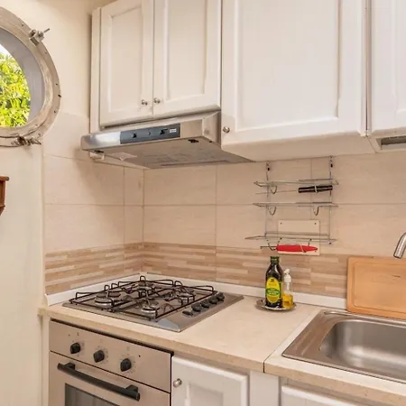 Sehr Zentral In Apartment Olbia