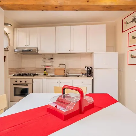 Sehr Zentral In Apartment Olbia