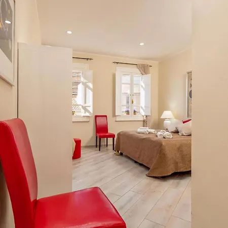 Sehr Zentral In Apartment Olbia